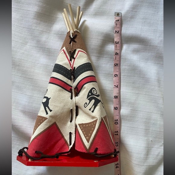 Le Toy Van/Papo Cherokee Teepee TV238 No Figures Included - Picture 4 of 10